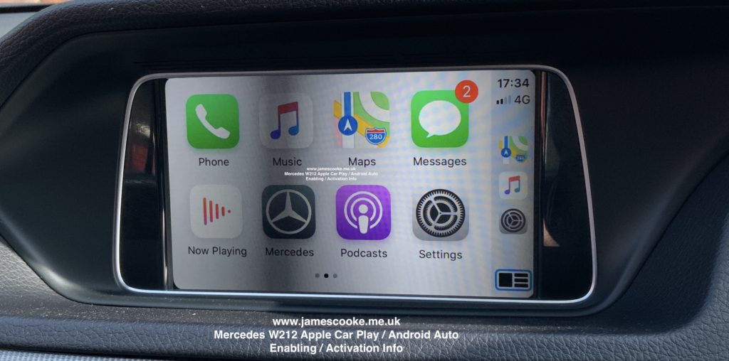 W212 E-Class Apple CarPlay in action