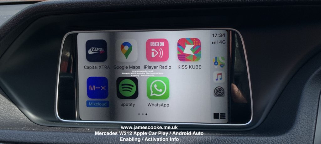 W212 E-Class Apple CarPlay in action